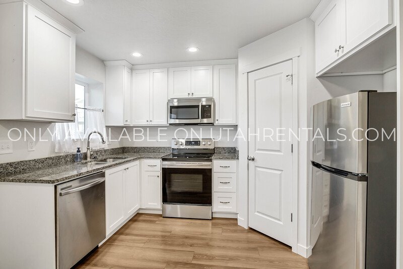 Amazing Townhome For Rent property image