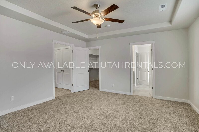 Beautiful New Townhome in Lehi property image
