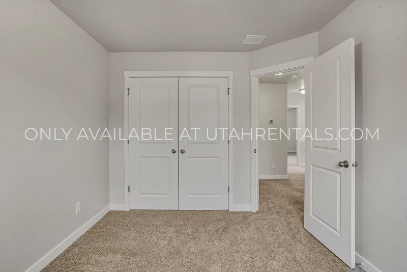 Beautiful New Townhome in Lehi property image