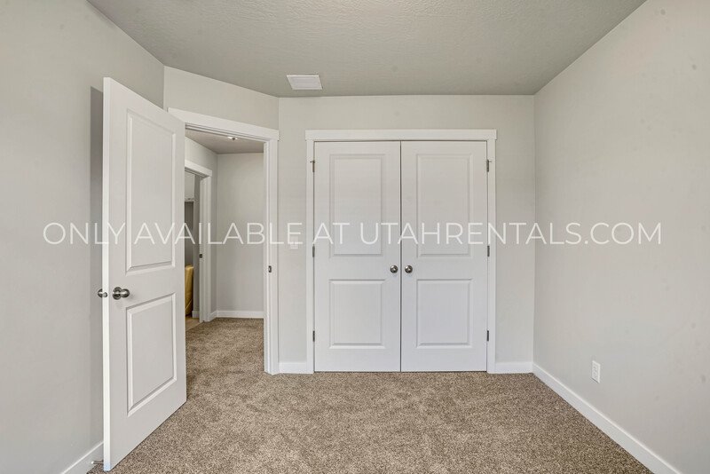 Beautiful New Townhome in Lehi property image