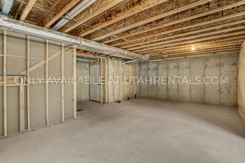 Beautiful New Townhome in Lehi property image