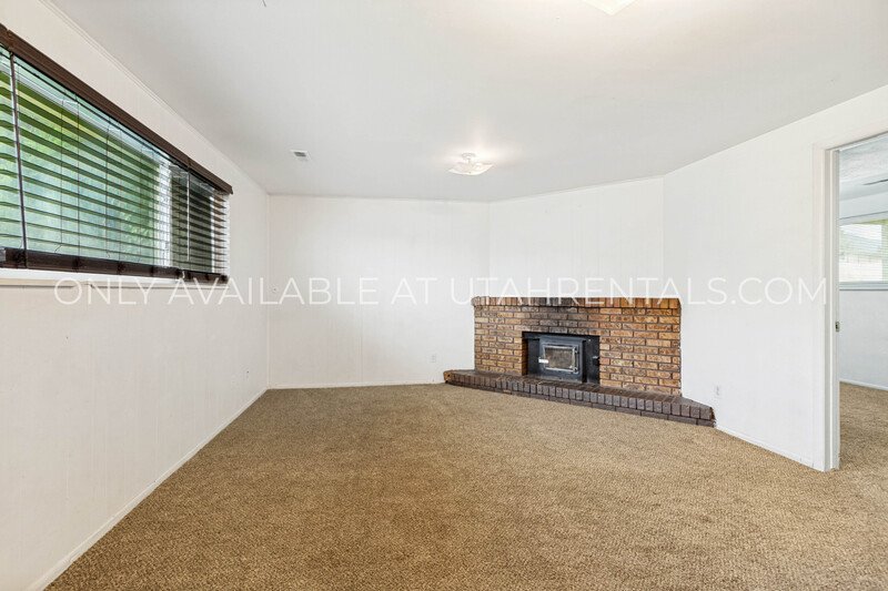 Beautiful 4-Bed, 3-Bath Orem Home with Spacious Yards & Decks property image
