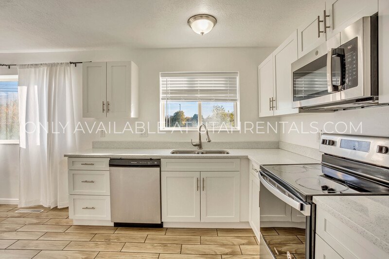 Huge 7-Bedroom Remodeled Orem Home property image