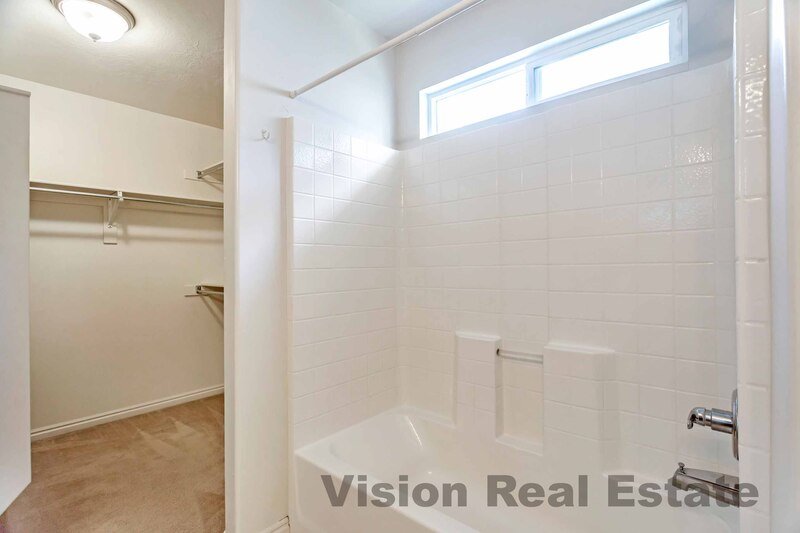 Beautiful Home in the Pioneer Community property image