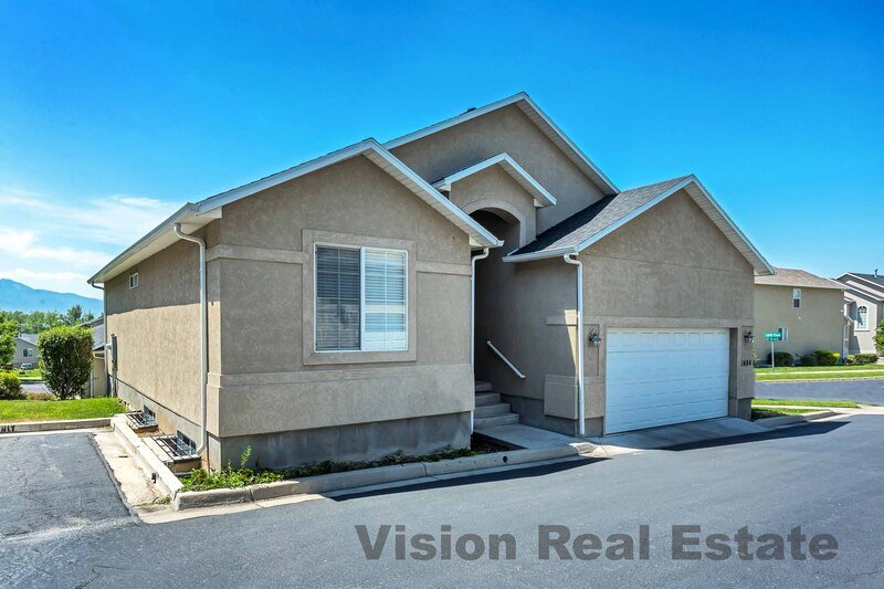 Beautiful Home in the Pioneer Community property image