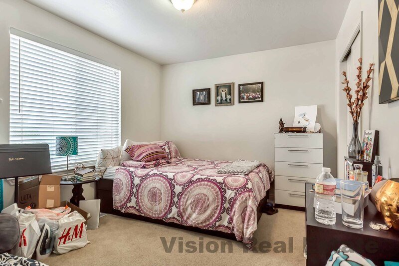 Beautiful Home in the Pioneer Community property image