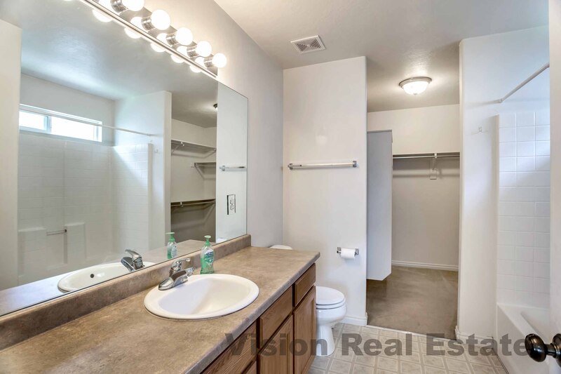 Beautiful Home in the Pioneer Community property image