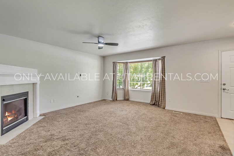 Beautiful Townhouse in Provo! property image