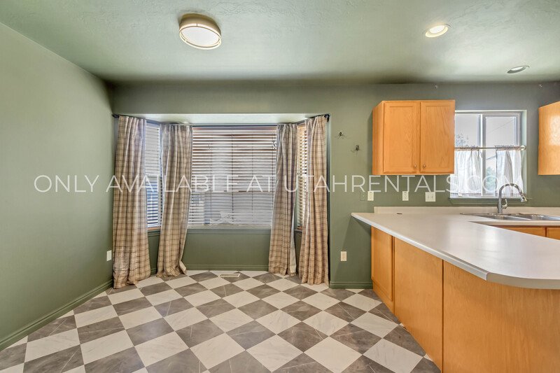 Beautiful Townhouse in Provo! property image