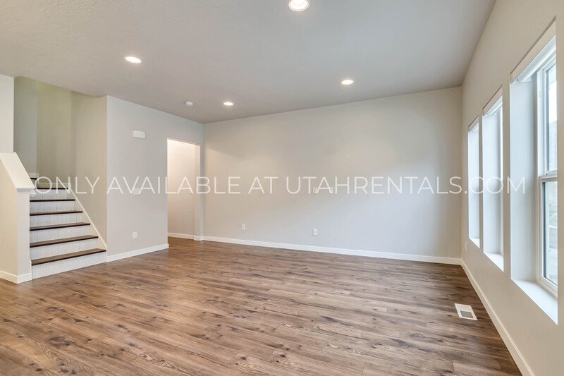 TRAVERSE MOUNTAIN MIDROW-UNIT TOWNHOME LEHI property image
