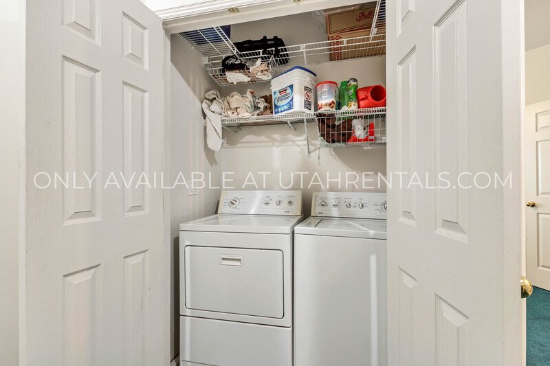 Private Room at Belmont 323 property image
