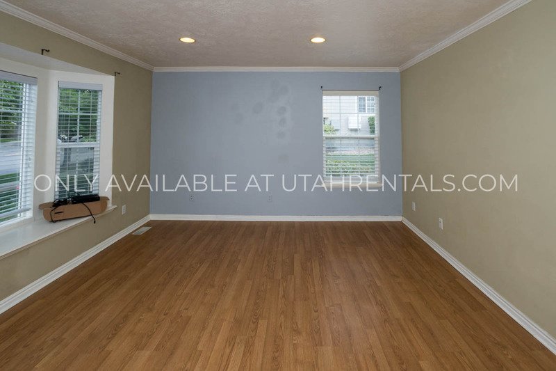 Beautiful Lehi townhome near Thanksgiving Point! property image