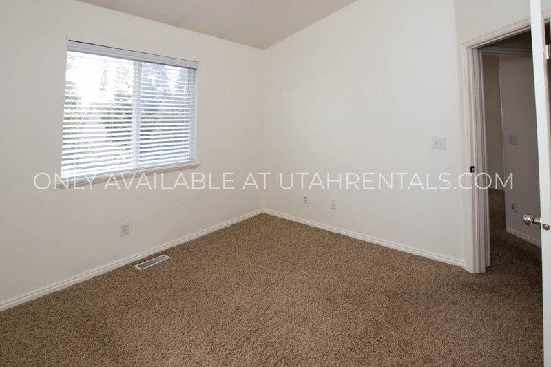 Beautiful Lehi townhome near Thanksgiving Point! property image