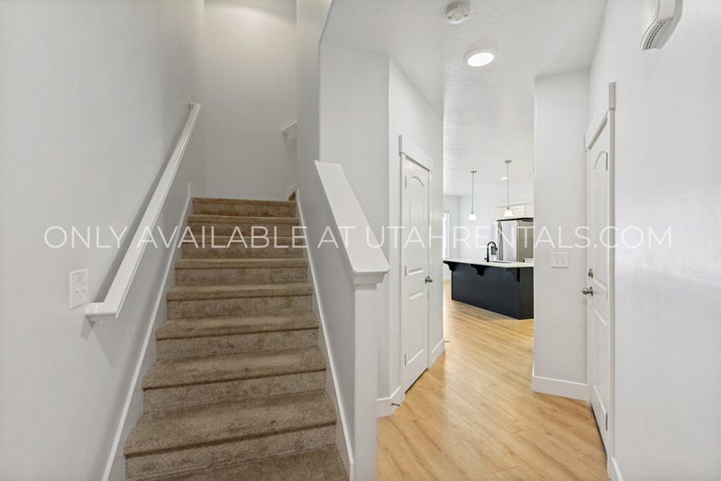 Stunning 4-Bedroom Home in Lehi property image