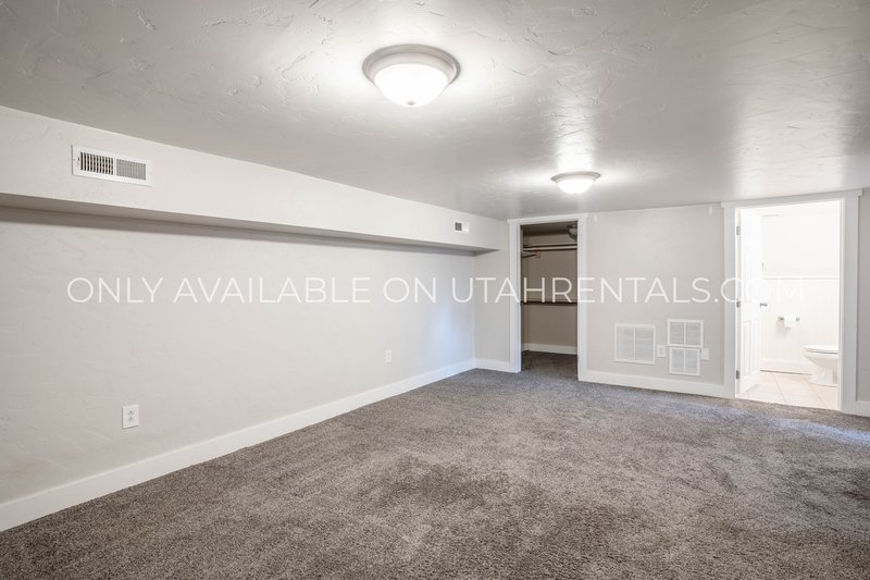Single Family Home in Provo for Rent property image
