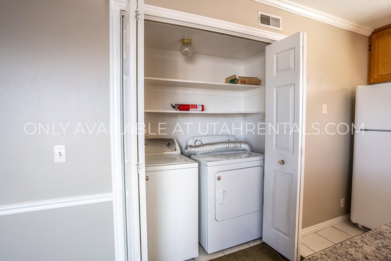 Charming 2-Bed Condo in Provo – Great Location! property image