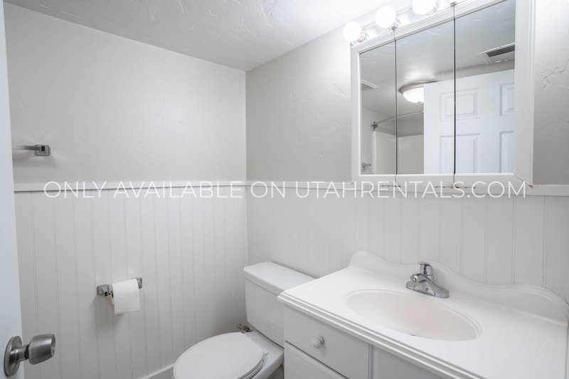 Single Family Home in Provo for Rent property image