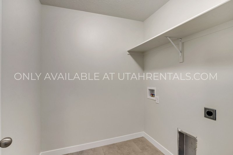 Amazing Townhome in Lehi! property image