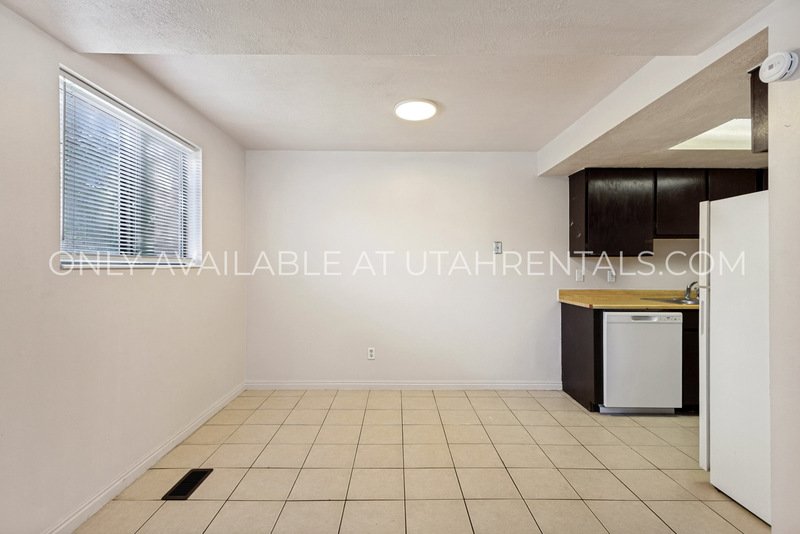 $600 OFF!! Multi-Level 2 Bed in Midvale! Minutes to I-15 + Carport + Pet Friendly property image