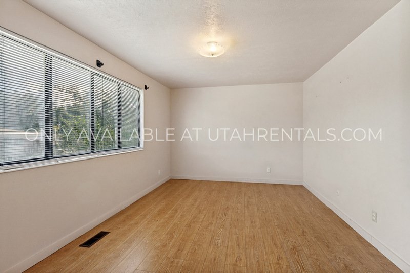 $600 OFF!! Multi-Level 2 Bed in Midvale! Minutes to I-15 + Carport + Pet Friendly property image