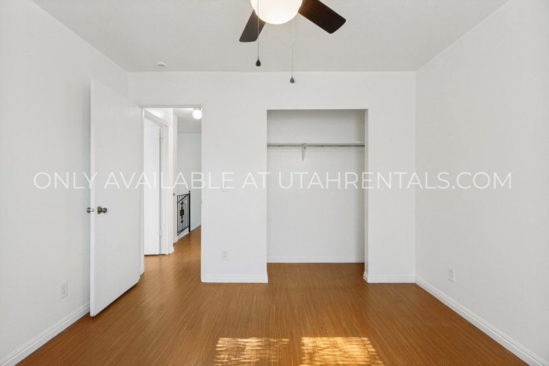 ONE MONTH FREE! Charming & Convenient Midvale Living! property image