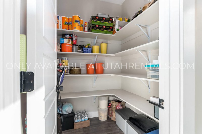 BEAUTIFUL EXECUTIVE HOME IN THE EXCHANGE property image