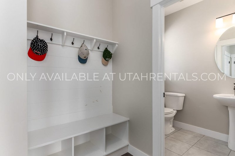 BEAUTIFUL EXECUTIVE HOME IN THE EXCHANGE property image