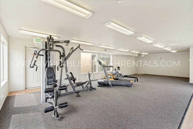 Three Private Bedrooms Available in First Floor Apartment property image