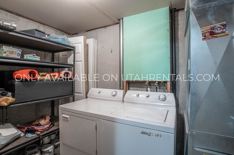 5 Bed 3.5 Bath Townhome in Deer Haven! property image