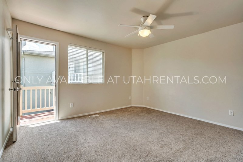 PET FRIENDLY West Jordan Townhouse property image