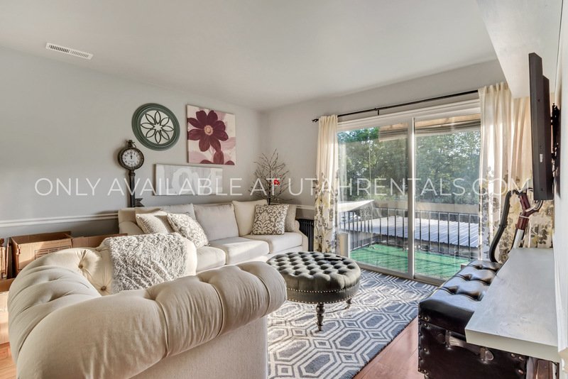 Beautiful Condo in Gated Community in Murray! property image