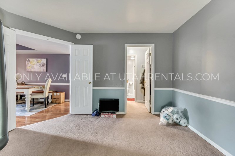 Beautiful Condo in Gated Community in Murray! property image