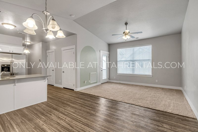 Condo in The Preserve at Water's Edge property image