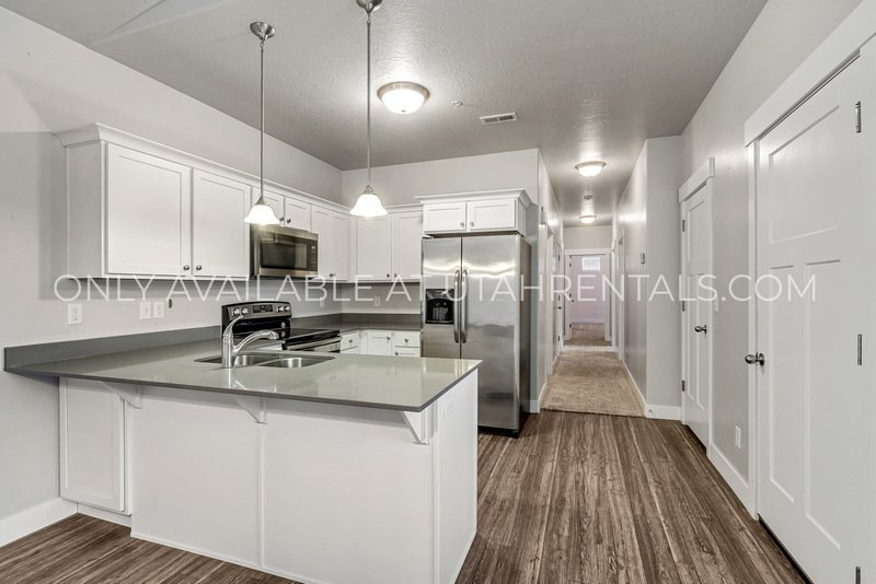 Condo in The Preserve at Water's Edge property image