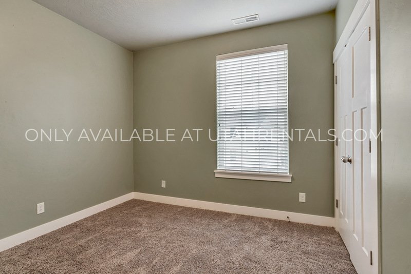 Condo in The Preserve at Water's Edge property image