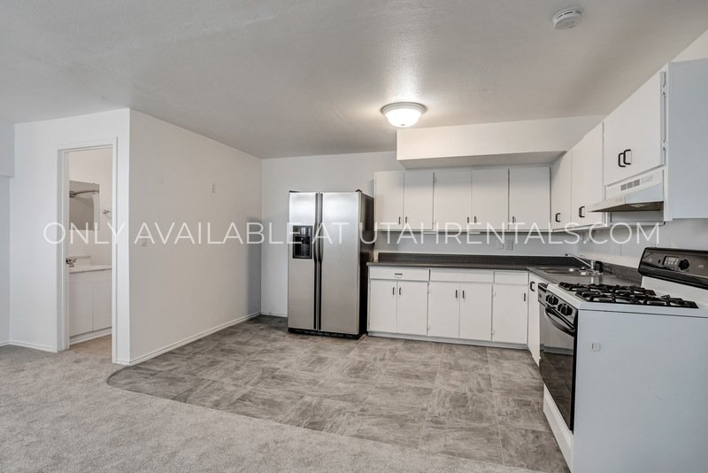 Spacious Basement Unit In Mapleton Home property image