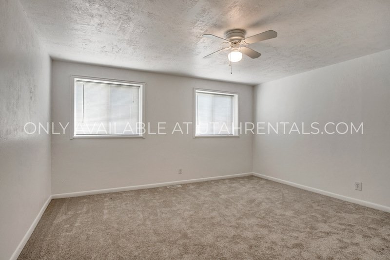 Spacious Basement Unit In Mapleton Home property image