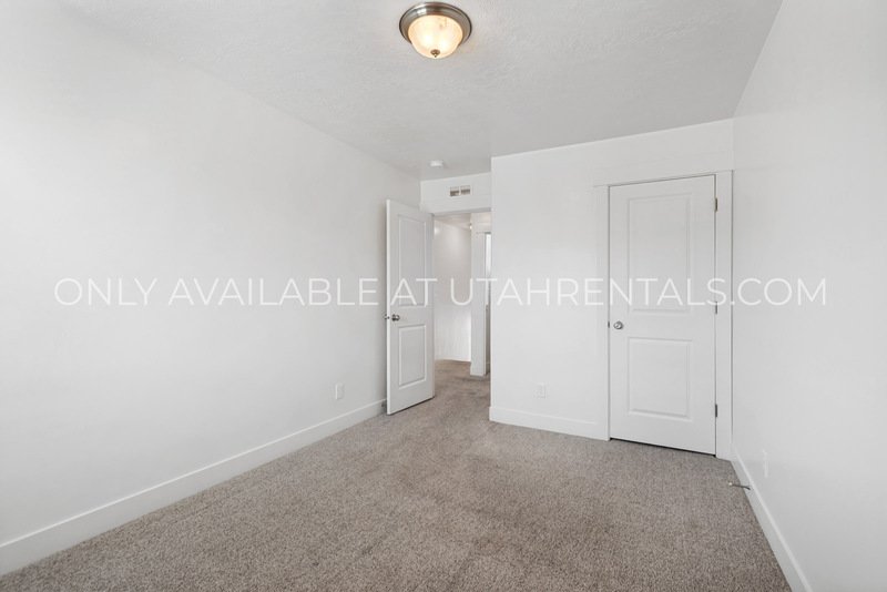 3 Beds | 2.5 Baths | 1,252 Sq Ft | Attached Garage | Spanish Fork, UT property image