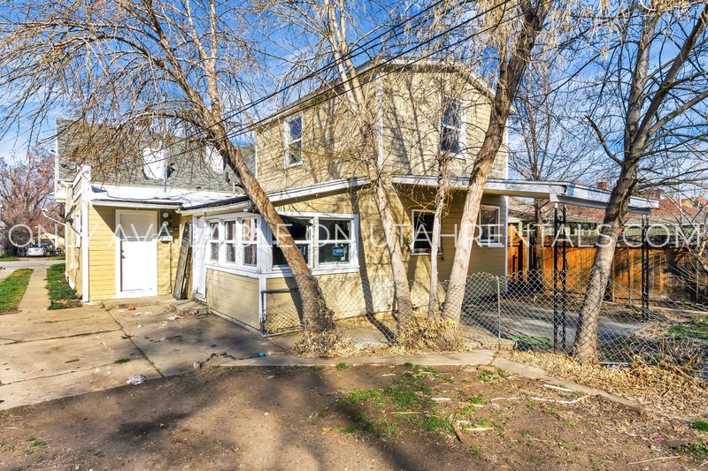 Spacious 3BD/2BA Apartment – Great Ogden Location! property image