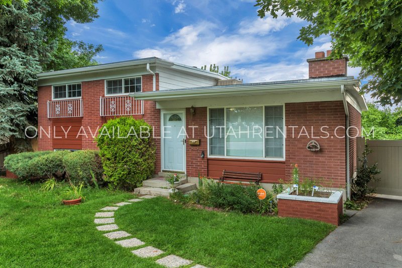 Beautiful 4-Bedroom Home Surrounded by Outdoor Amenities! property image