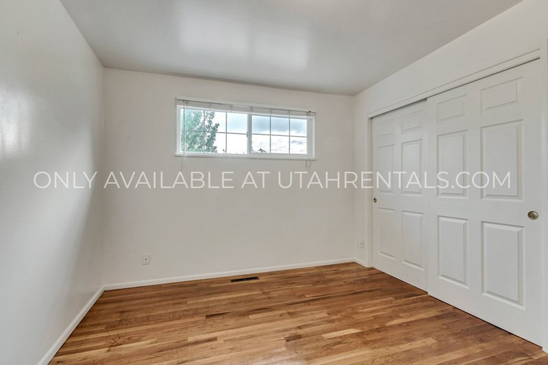 Beautiful 4-Bedroom Home Surrounded by Outdoor Amenities! property image