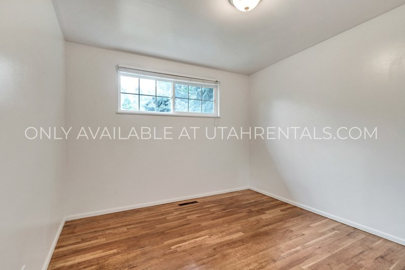 Beautiful 4-Bedroom Home Surrounded by Outdoor Amenities! property image