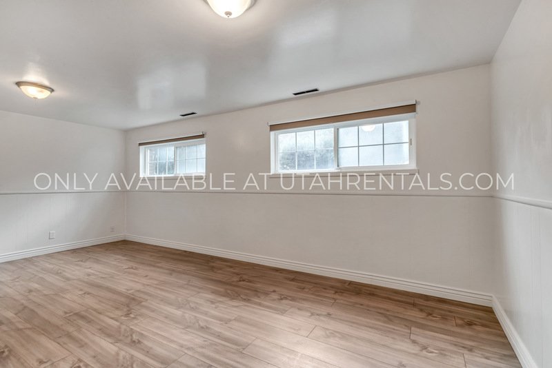 Beautiful 4-Bedroom Home Surrounded by Outdoor Amenities! property image