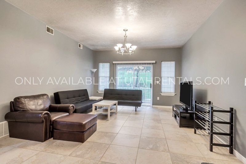 Private Bedroom at Belmont property image