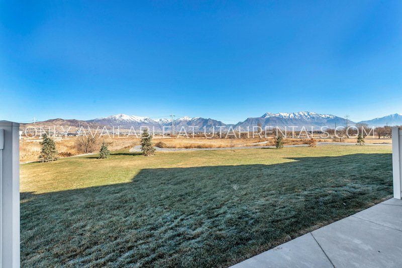 PET FRIENDLY LEHI TOWNHOME property image