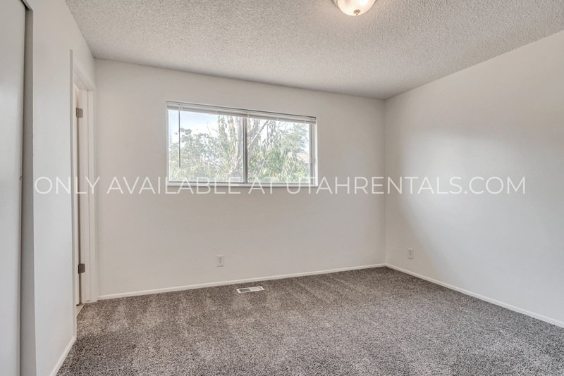 Spacious and Conveniently Located Magna Home property image