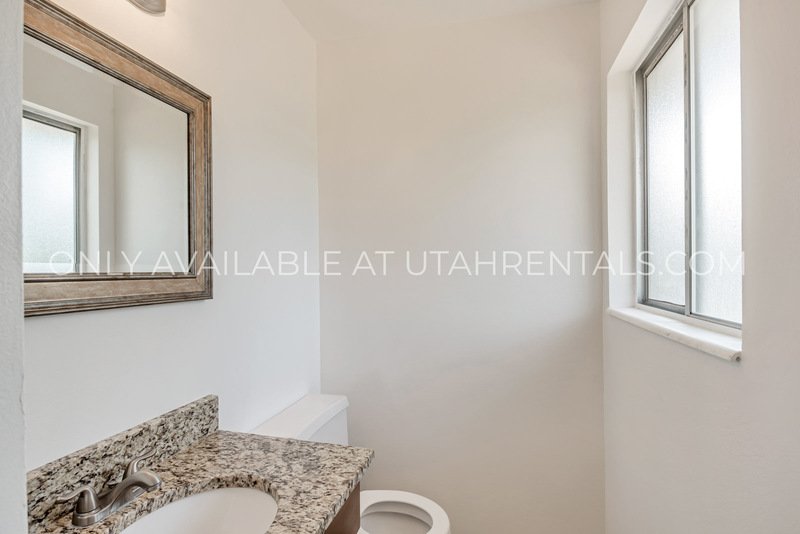 Spacious and Conveniently Located Magna Home property image