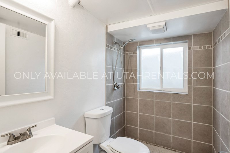 Spacious and Conveniently Located Magna Home property image