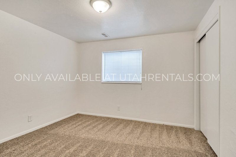 Spacious and Conveniently Located Magna Home property image
