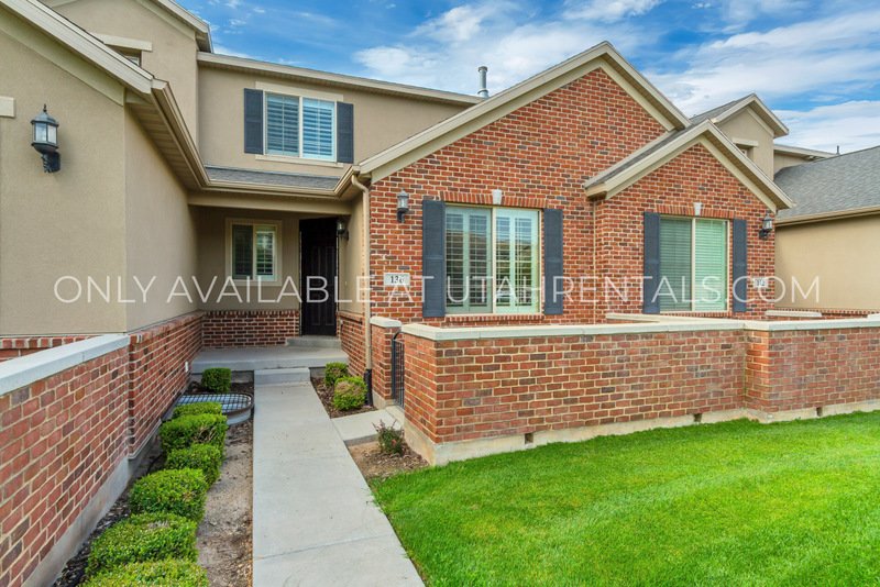 Spacious & Stylish 4-Bedroom Home in Desirable Neighborhood | Available Now! property image